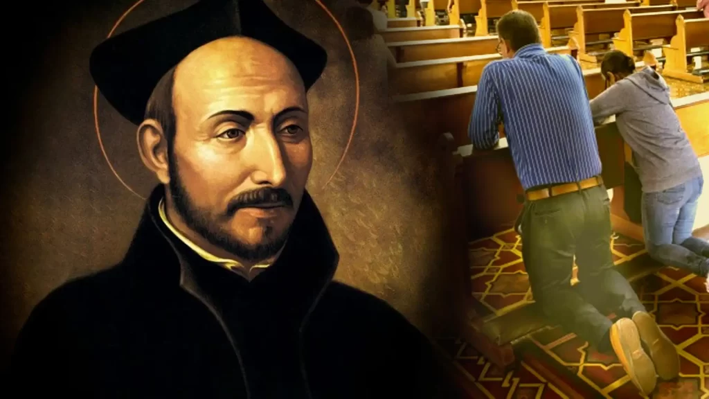 Imagen de San Ignacio de Loyola y personas rezando en silencio durante los Ejercicios Espirituales ignacianos